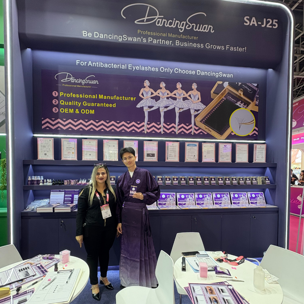 Global lash industry event with DancingSwan and partners