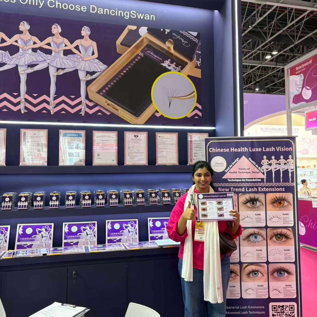 Exhibition highlights: DancingSwan engaging with global lash customers