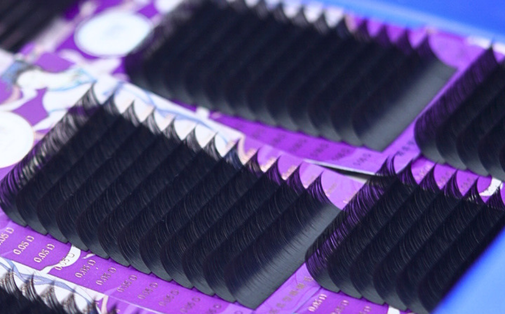 low MOQ volume lashes free sample