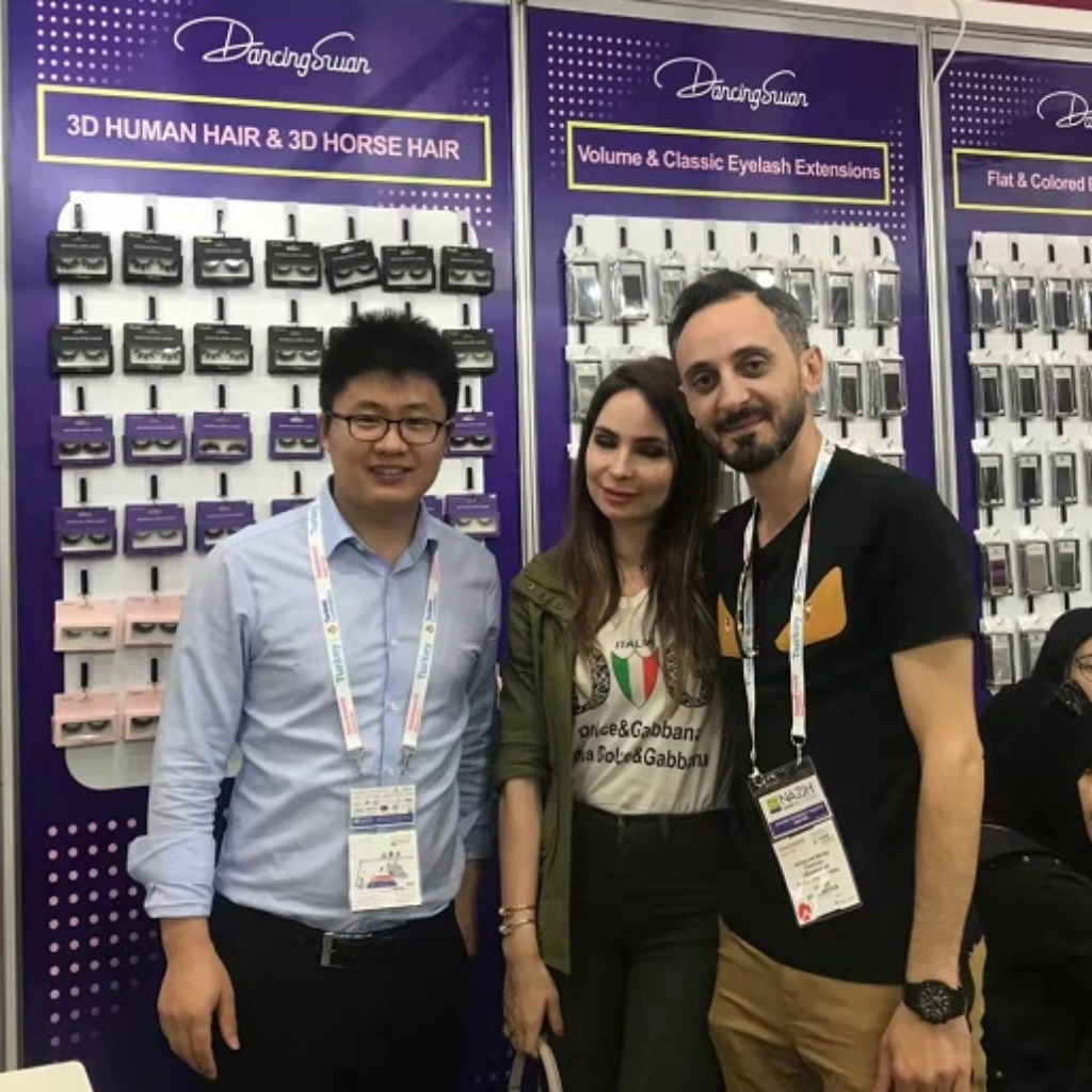DancingSwan connecting with international lash clients at trade exhibition