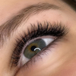 full and elegant classic eyelash extensions