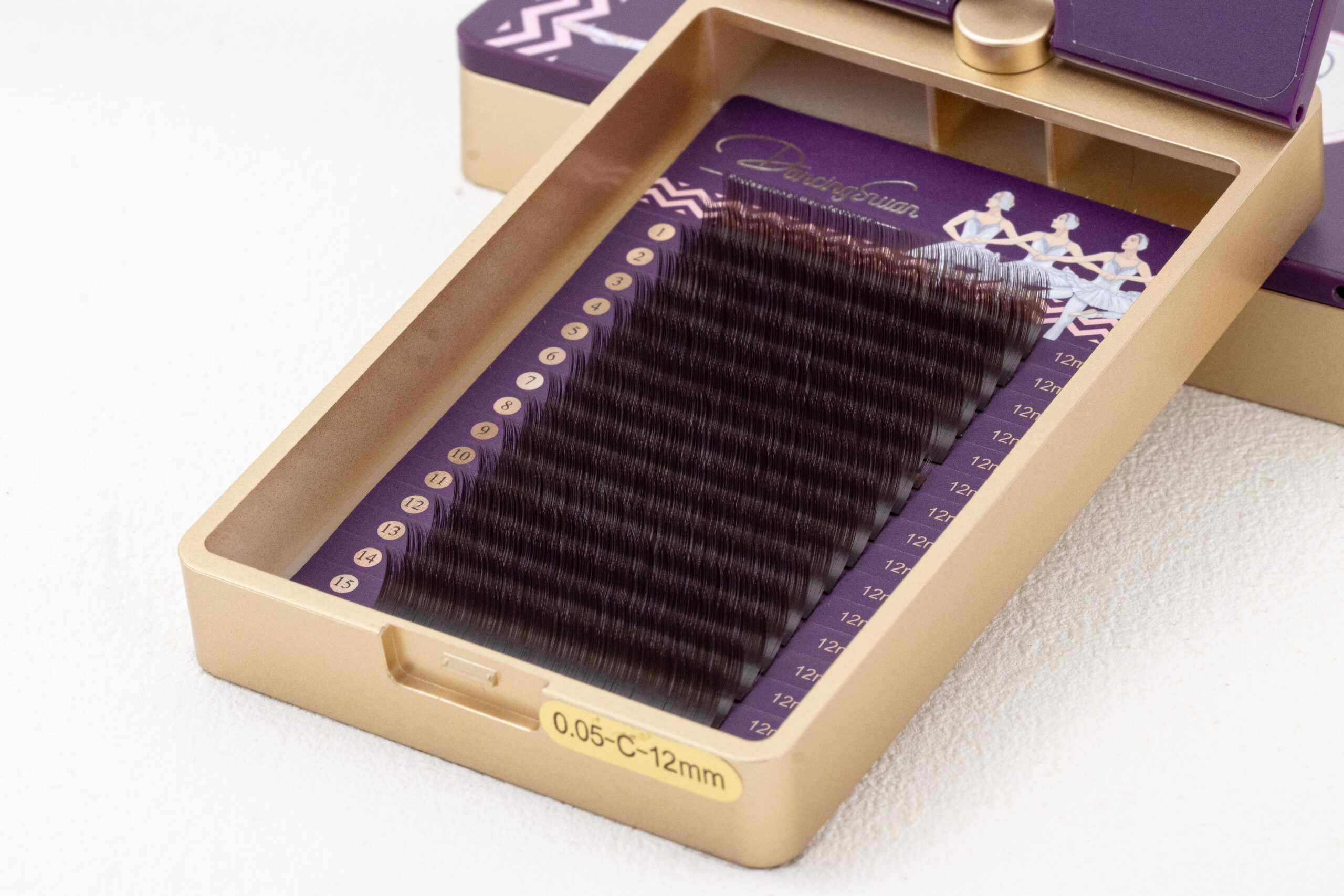 Black-brown eyelash tray featuring natural-looking lashes
