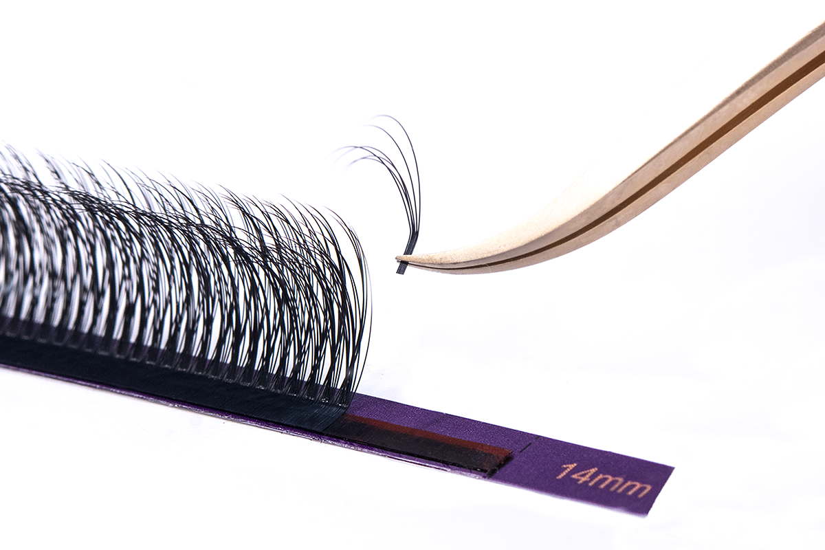 Easy Lash Pickup Multi Layer Camellia Lashes