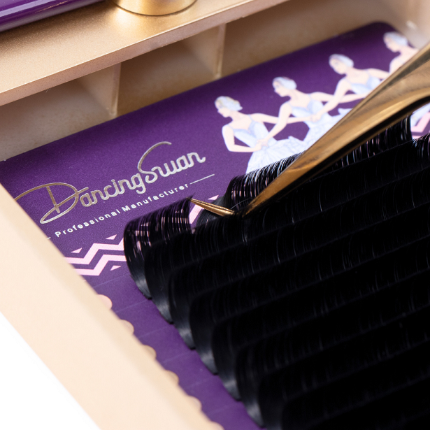 Soft fast fanning lash extensions